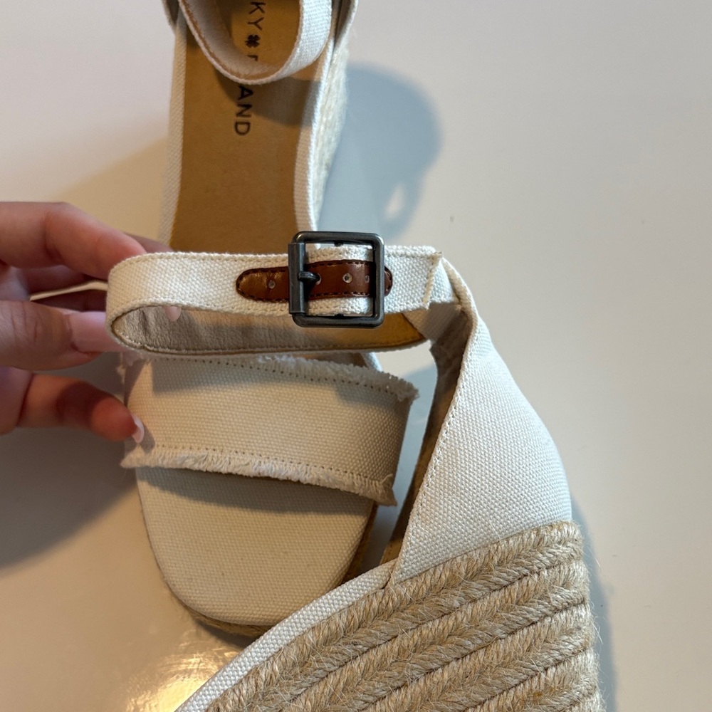 Lucky Brand Cream Espadrille Wedge Sandals - Picture 4 of 5